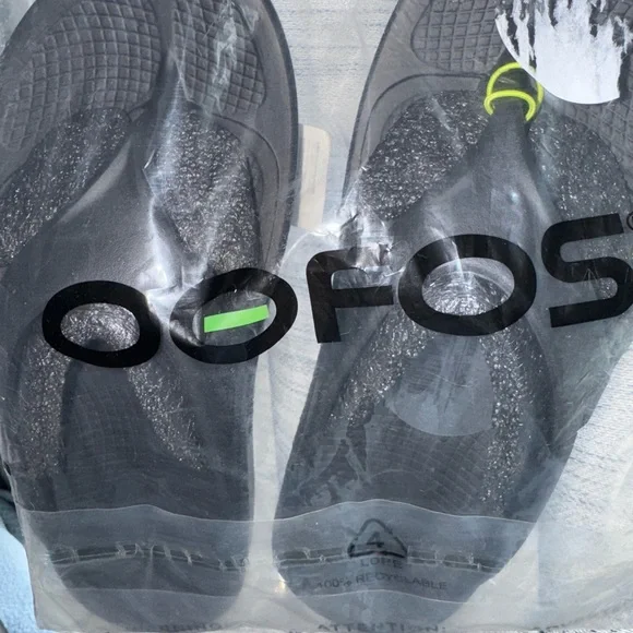 NEW OOFOS Women's Sandals - Black W7 M5 - Picture 5 of 5